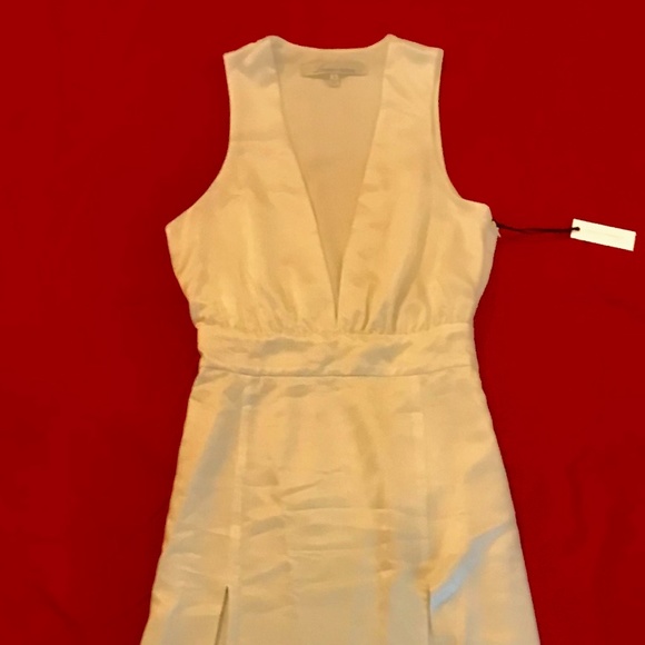 Naomi Gown in Ivory by Lovers + Friends - Picture 11 of 16